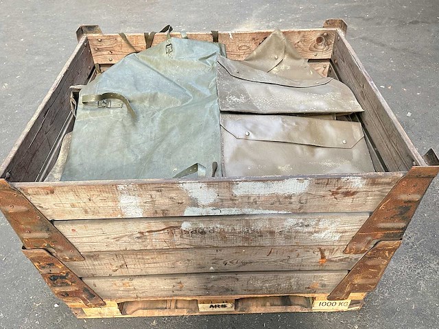 Partij militaire documenttassen - afbeelding 1 van  3