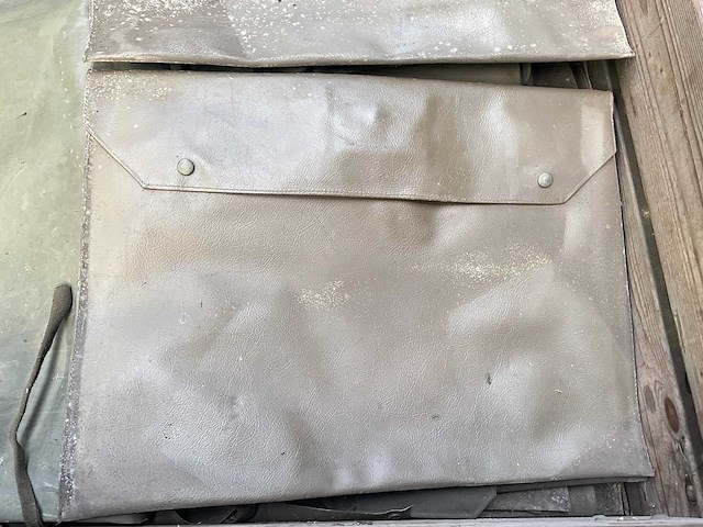 Partij militaire documenttassen - afbeelding 2 van  3