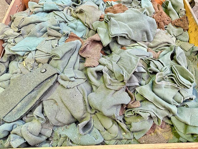 Partij militaire kleding - afbeelding 2 van  3