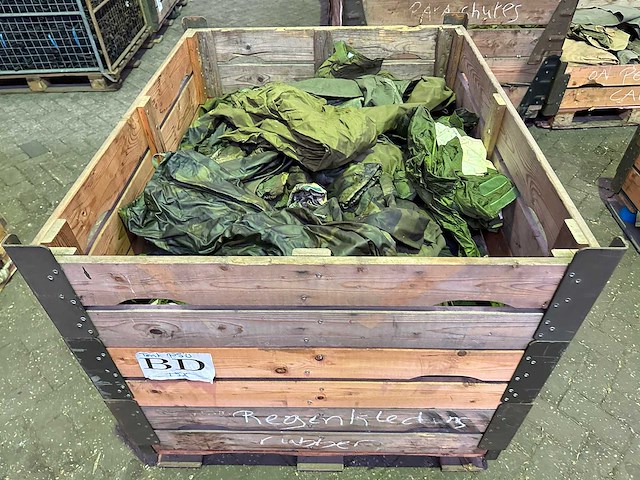Partij militaire regenkleding - afbeelding 1 van  3