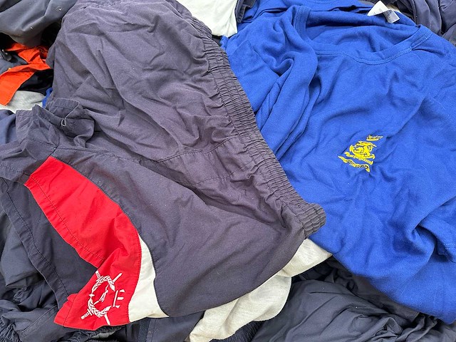 Partij militaire sportkleding kl - afbeelding 2 van  5