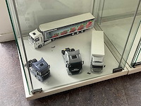 Partij miniatuurwagens - afbeelding 2 van  2