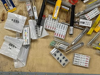 Partij mix boor- en snijgereedschap - afbeelding 2 van  8