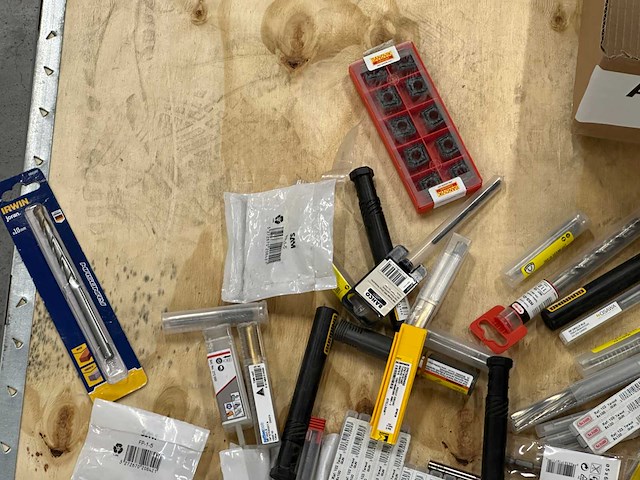 Partij mix boor- en snijgereedschap - afbeelding 3 van  8