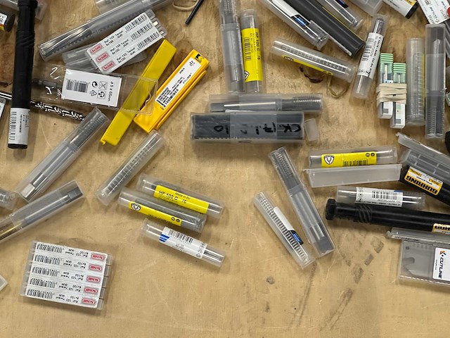 Partij mix boor- en snijgereedschap - afbeelding 5 van  8