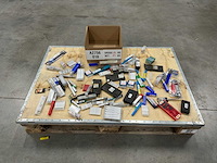 Partij mix boren, ruimers, tappen & wisselplaten - afbeelding 1 van  8