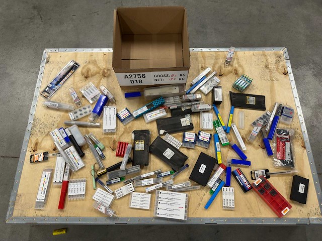 Partij mix boren, ruimers, tappen & wisselplaten - afbeelding 8 van  8