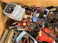 Partij mix electronica & automatisering (143kg) - afbeelding 5 van  9