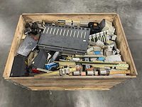 Partij mix electronica / industriële automatisering uit schakelkasten - afbeelding 4 van  8