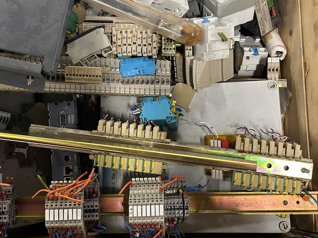 Partij mix electronica / industriële automatisering uit schakelkasten - afbeelding 8 van  8