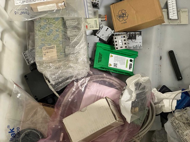 Partij mix electronica / industriële automatisering - afbeelding 4 van  10