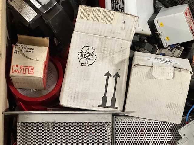 Partij mix electronica / industriële automatisering - afbeelding 8 van  10