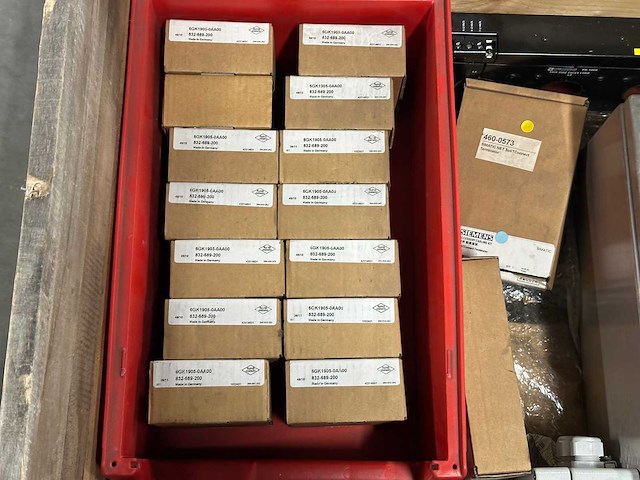 Partij mix electronica / industriële automatisering - afbeelding 8 van  8