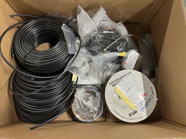 Partij (mix) elektrakabel & kabelbescherming - afbeelding 2 van  6