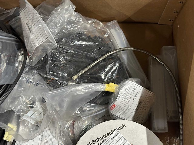 Partij (mix) elektrakabel & kabelbescherming - afbeelding 4 van  6