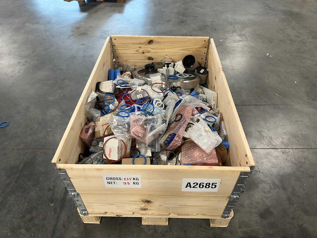 Partij mix industriële afdichtingen & pakkingen/o-ringen (99kg) - afbeelding 1 van  12