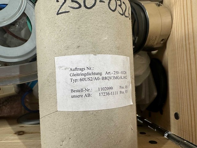 Partij mix industriële afdichtingen & pakkingen/o-ringen (99kg) - afbeelding 7 van  12