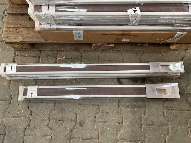 Partij mix pallet verduistering - plissé gordijn (67x) - afbeelding 2 van  4