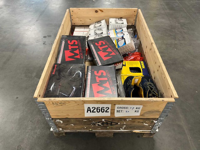 Partij mix persoonlijke beschermingsmiddelen - afbeelding 1 van  11