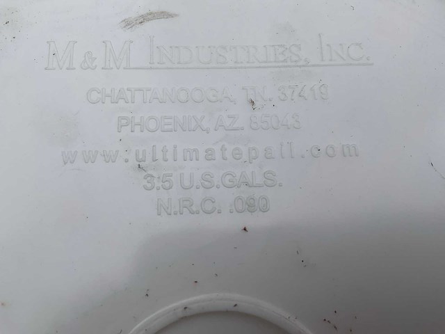 Partij m&m emmers met schroefdeksel - afbeelding 2 van  2