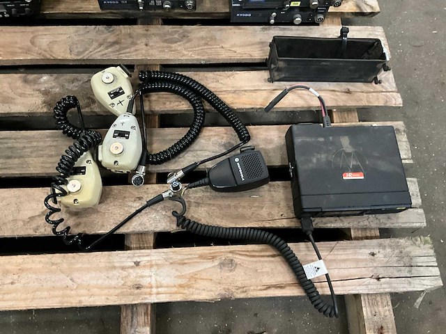 Partij mobilofoons - afbeelding 3 van  6