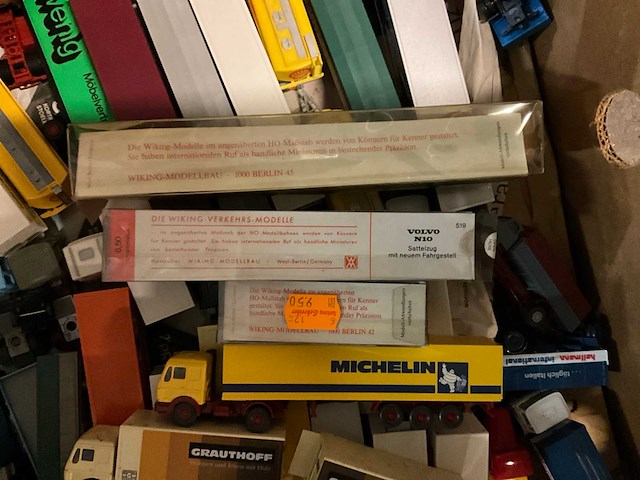 Partij model vrachtwagens - afbeelding 5 van  5