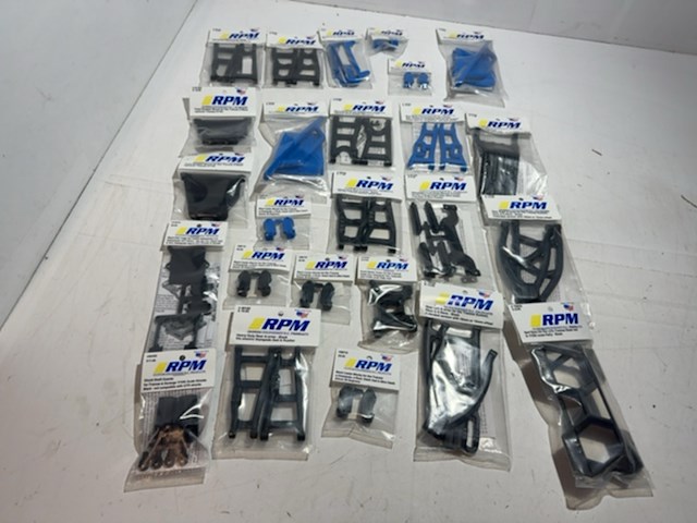 Partij modelbouw onderdelen - 25 stuks rpm - afbeelding 1 van  4