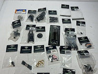 Partij modelbouw onderdelen - 26 stuks absima - afbeelding 3 van  4