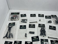 Partij modelbouw onderdelen - 34 stuks absima - afbeelding 2 van  7