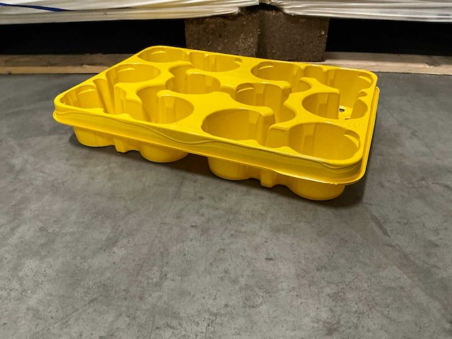 Partij modiform tranasporttrays 12x8/8,5/9cm geel (7200x) - afbeelding 4 van  6