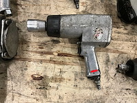 Partij moeraanzetters - afbeelding 3 van  7