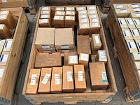 Partij moeren, bouten en ringen (4450x) - afbeelding 6 van  13