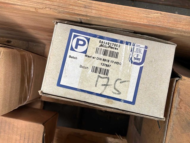 Partij moeren, bouten en ringen (4450x) - afbeelding 11 van  13