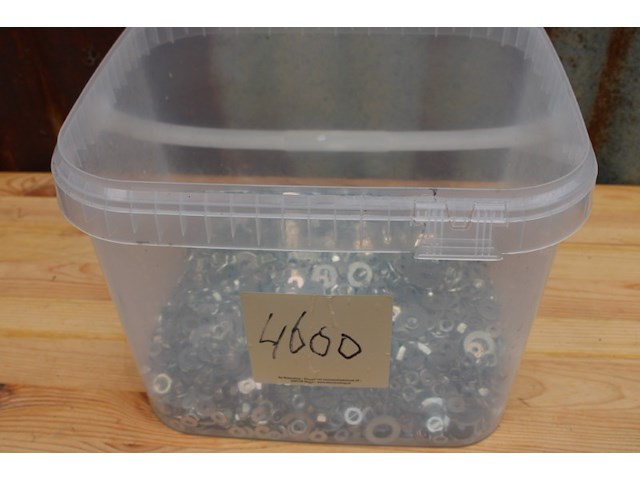 Partij moeren en ringen 4600 gram - afbeelding 1 van  9