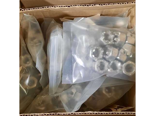 Partij moeren - afbeelding 3 van  4