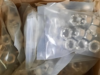 Partij moeren - afbeelding 3 van  4