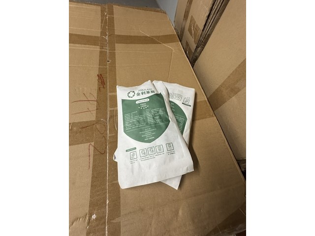 Partij mondkapjes en beschermende partij kleding - afbeelding 7 van  8