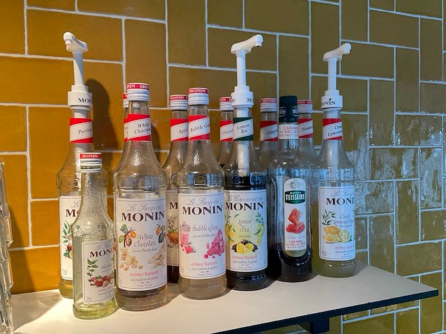 Partij monin siroop - afbeelding 1 van  1