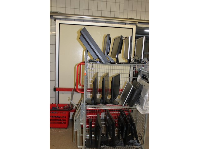 Partij monitoren div. merken c.a. 16 stuks. - afbeelding 8 van  11