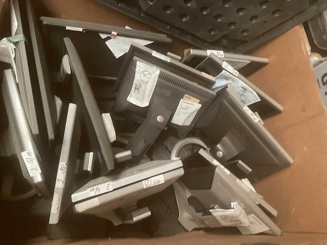 Partij monitoren - afbeelding 1 van  2