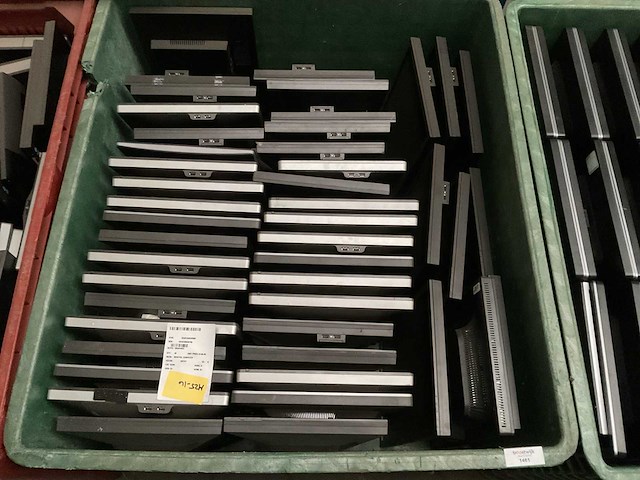 Partij monitoren - afbeelding 1 van  2