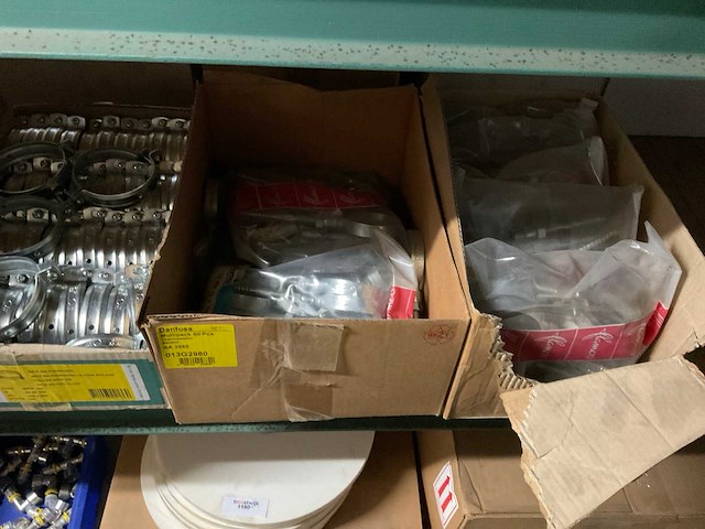 Partij montage beugels - afbeelding 2 van  3