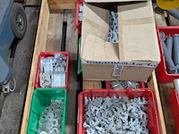 Partij montage materiaal - afbeelding 1 van  15