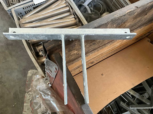 Partij montagebeugels - afbeelding 1 van  6