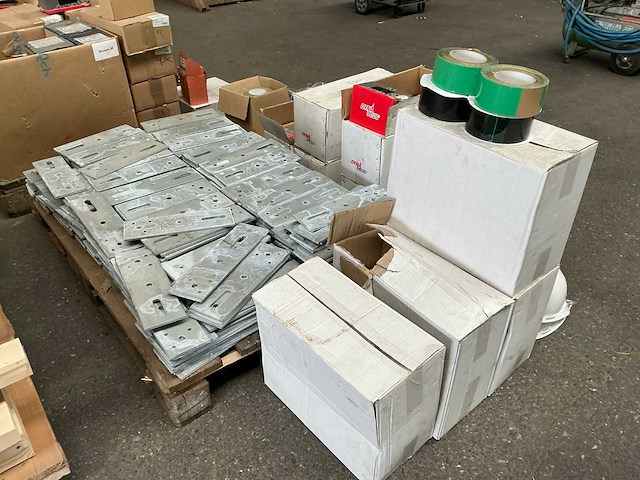 Partij montagemateriaal - afbeelding 12 van  18
