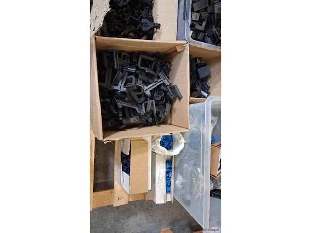 Partij montagemateriaal - afbeelding 3 van  5