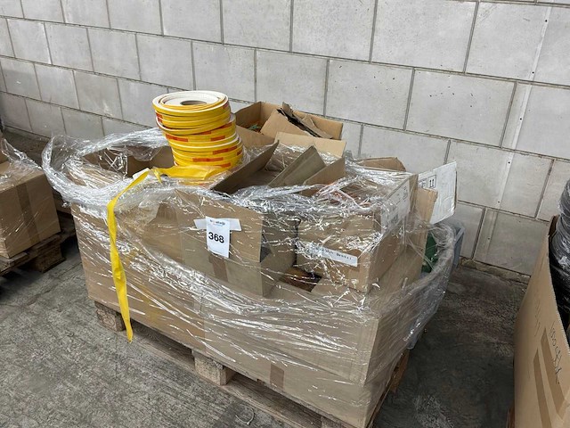 Partij montagemateriaal - afbeelding 1 van  13