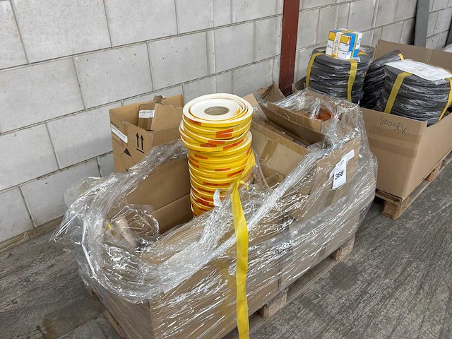 Partij montagemateriaal - afbeelding 7 van  13