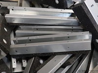 Partij montagemateriaal/profielen t.b.v. zonnepanelen - afbeelding 2 van  4