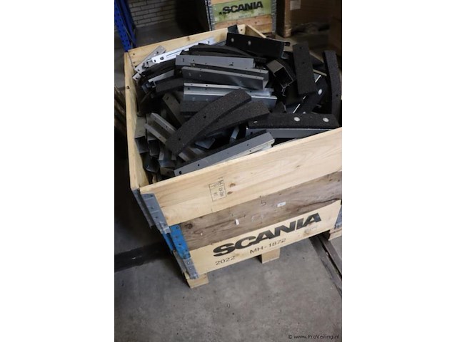 Partij montagemateriaal/profielen t.b.v. zonnepanelen - afbeelding 1 van  3